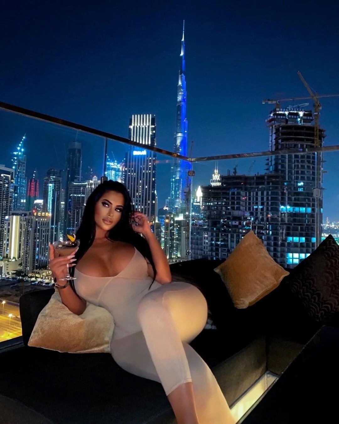 Bakire kızla tatilde Götten sex anımız