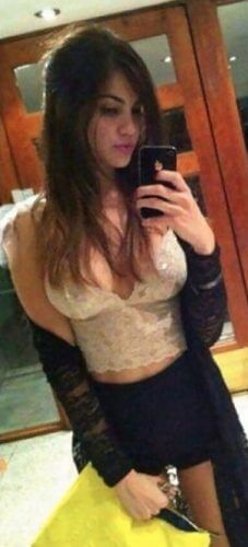 Ataşehir Ağzına alan genç Escort Bayan Hande