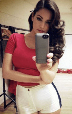 Maltepe Konutta Cimcif Yapan Azgın Escort Bayan Lale
